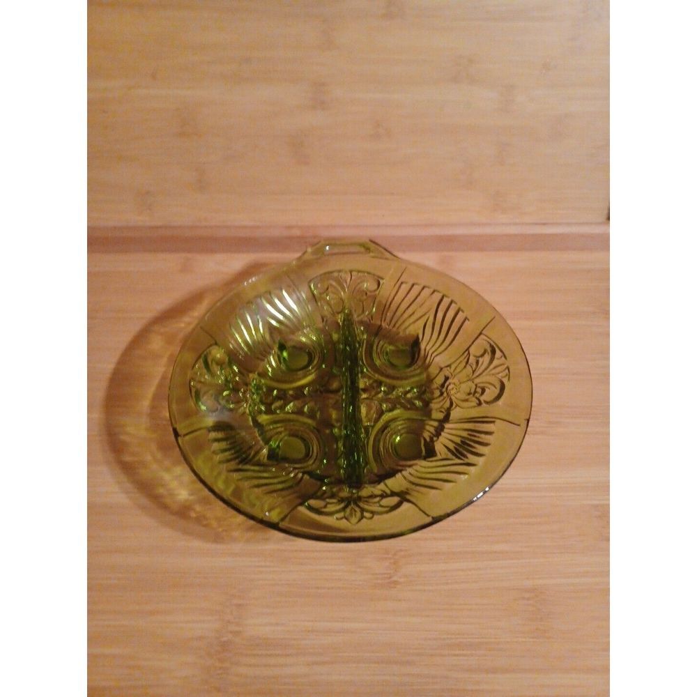 Green Glass Vintage Divided Relish Tray‎ Round Bowl One Handle Pressed Glass